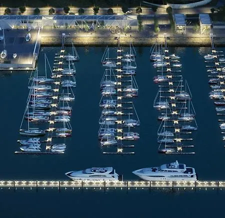 Botel Tour&boats - Raina Douro *